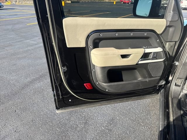 2023 Land Rover Defender S