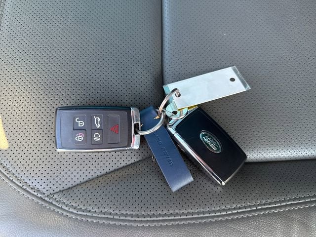 2023 Land Rover Defender S