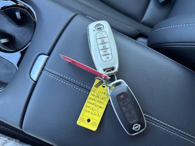 2025 Nissan Murano SV