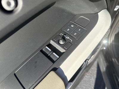 2023 Land Rover Defender S